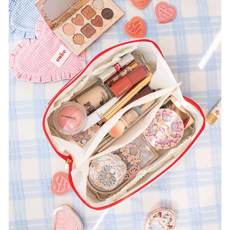 Large volume makeup vanity case bag