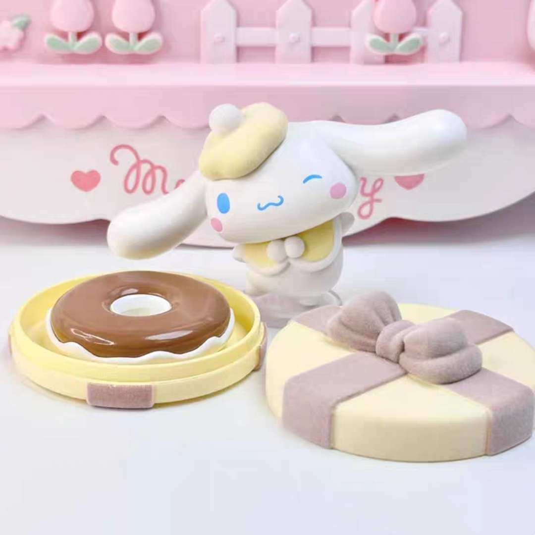 cinnamoroll yellow gift box donut blind box figure