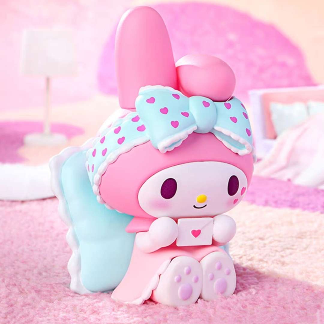 my melody holding love letter sweet toy figure