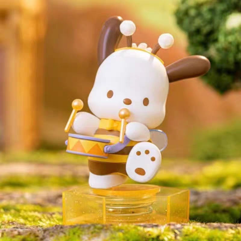 Pochacco bee drum toy figure